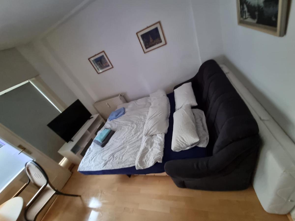 Zentrale 2 Zimmer Eg Wohnung Mit Balkon Leipzig Extérieur photo